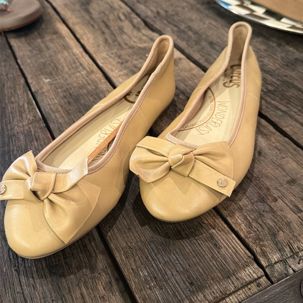 Sam Edelman Circus Ballet Flat Bow Beige Wonderlast Foam SZ 8.5